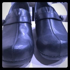 Dansko solstice button clogs